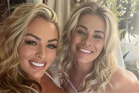 paige vanzant mandy rose nude|Paige Vanzant W Mandy Rose Porn Videos 